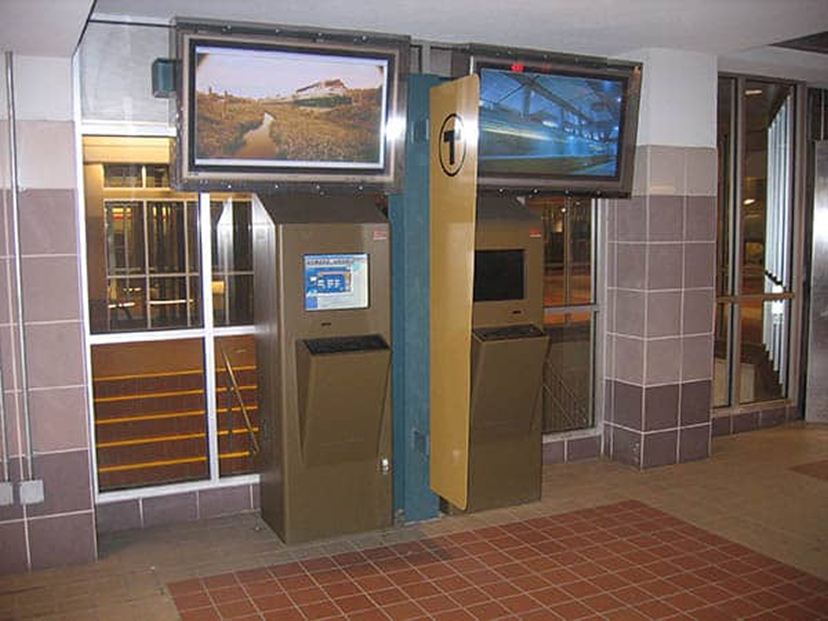 The journey of kiosks: transforming customer experience 3