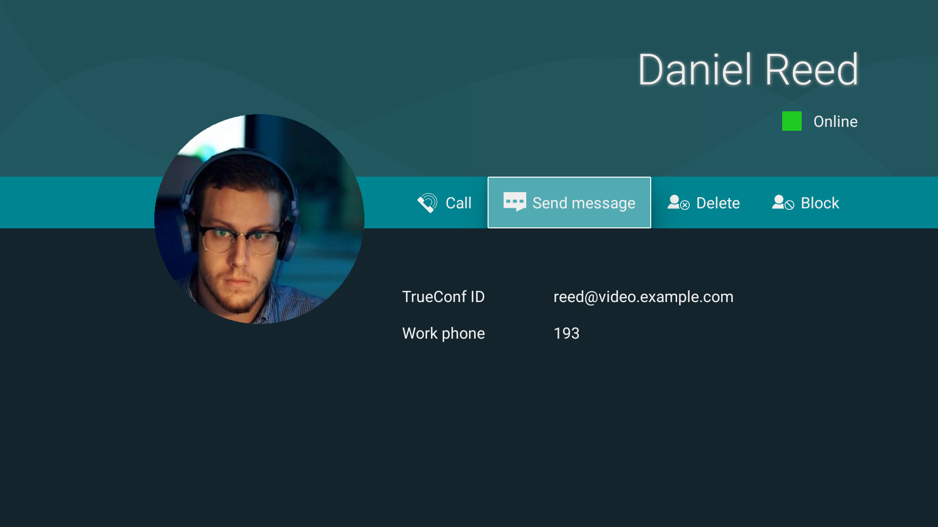 /docs/videobar/media/from_profile_chat/en.png
